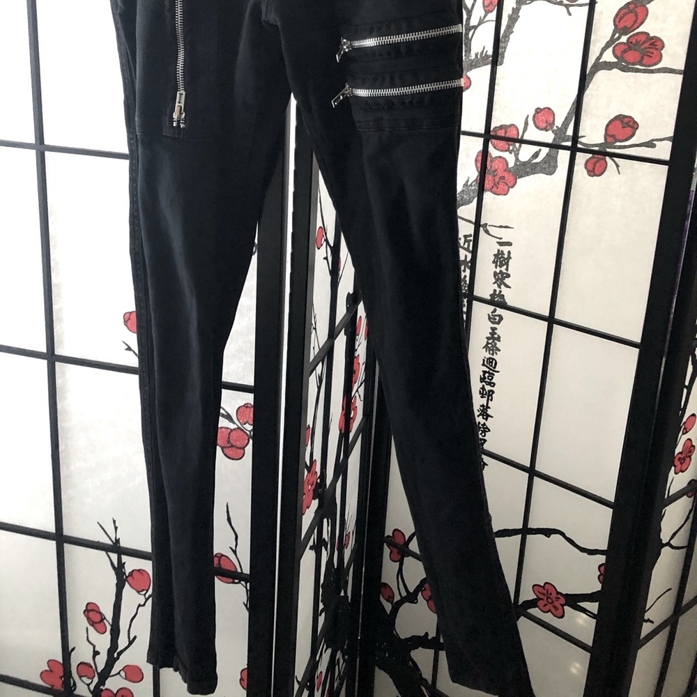 Hot topic